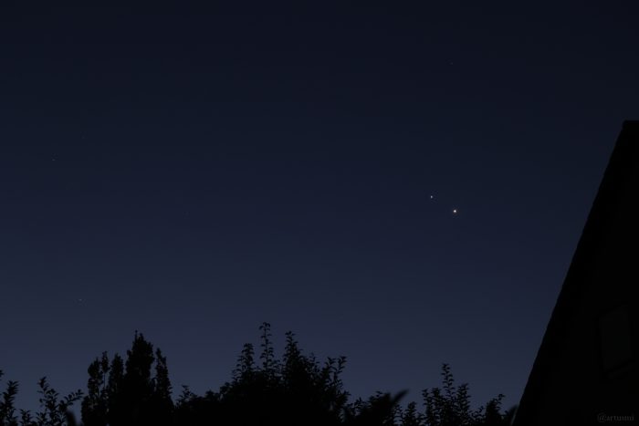Jupiter und Venus am frühen Morgen des 12. August 2025 während ihrer engsten Annäherung im Sternbild Zwillinge