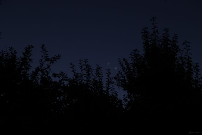 Jupiter und Venus am frühen Morgen des 12. August 2025 während ihrer engsten Annäherung im Sternbild Zwillinge