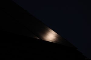 Mondlicht reflektiert auf der PV-Anlage während unserer Beobachtung der Konstellation von Venus und Jupiter am 12. August 2025