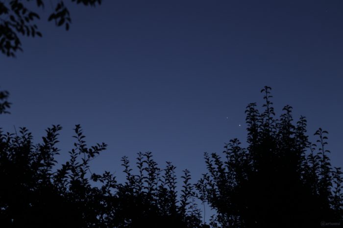 Jupiter und Venus am frühen Morgen des 12. August 2025 während ihrer engsten Annäherung im Sternbild Zwillinge