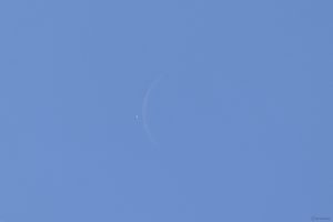 Venus und Mond am 19. September 2025 um 14:00 Uhr