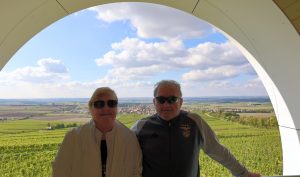 Mäggi und Artur Schmitt am 1. Oktober 2025 in der Röhre des terroir f Rödelsee