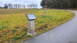 Planetenweg Kist mit Infotafel Neptun