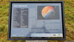 Infotafel Merkur am Planetenweg Kist