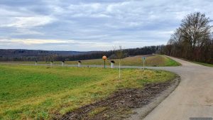 Ausgangspunkt des Planetenwegs Kist am 19. Dezember 2025