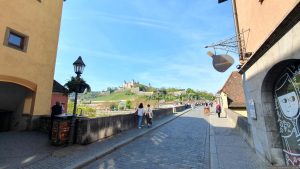 Alte Mainbrücke in Würzburg am 17. April 2026