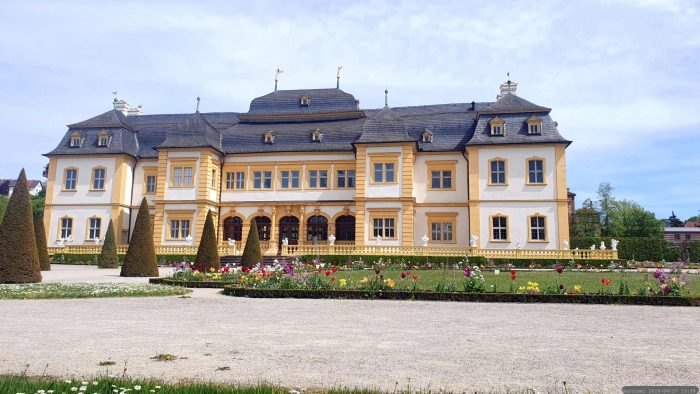 Schloss im Hofgarten Veitshöchheim am 27. April 2026