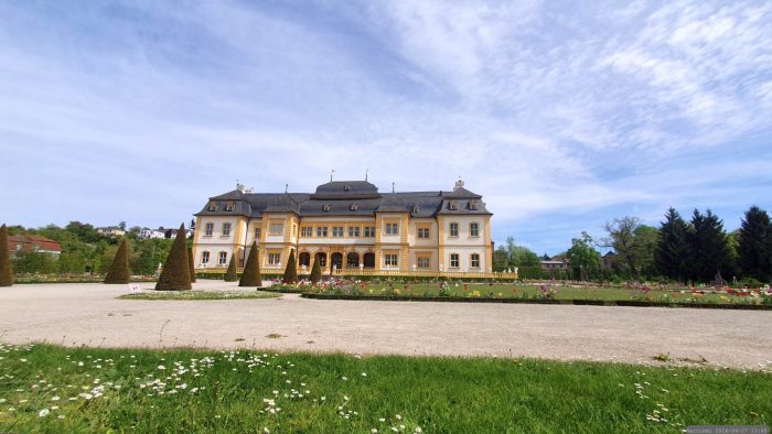 Schloss im Hofgarten Veitshöchheim am 27. April 2026