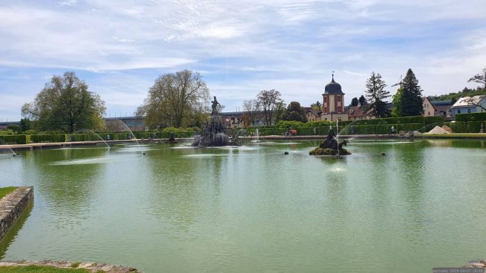 Wasserspiele im Großen See im Hofgarten Veitshöchheim am 27. April 2026