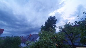 Wetterbild aus Eisingen vom 1. Juli 2026 - Gewitter aus Südwesten