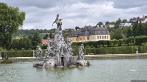 Großer See mit Parnass und Schloss Veitshöchheim am 23. Juli 2026