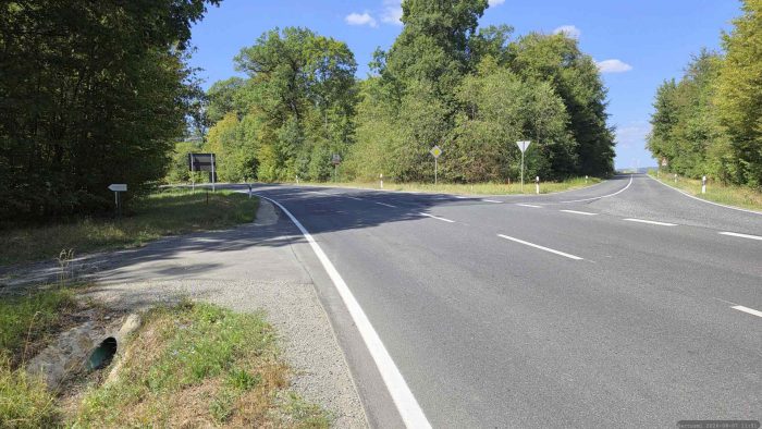 An der St 578 Höhe Abzweigung nach Oberaltertheim biegen wir nach links ab