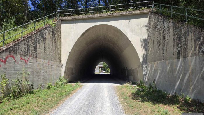 Nach Eisingen geht es immer geradeaus