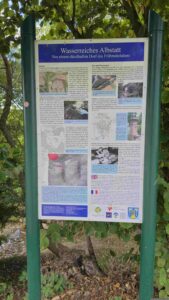 Infotafel oberhalb der Pfetzerquelle